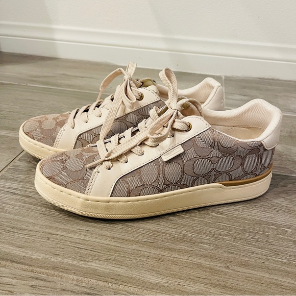 Coach Women’s Lowline Signature Sneakers with Low Top Coated Canvas - Picture 4 of 11